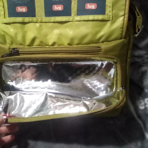 Lug Wings Crossbody in Grass Green - Picture 5 of 10